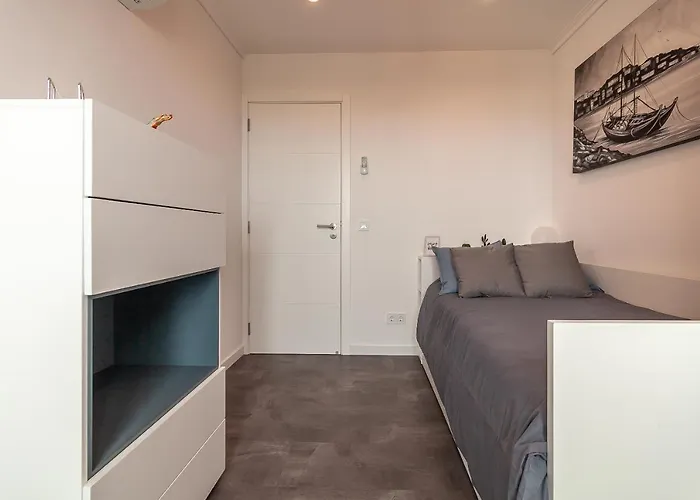 Casa Alegria Deluxe By Sweet Aveiro Lägenhet Barra