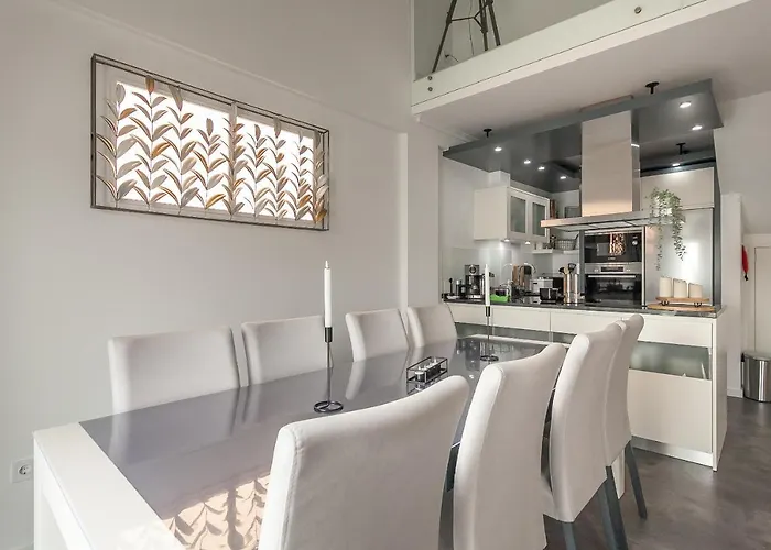 Casa Alegria Deluxe By Sweet Aveiro Lägenhet